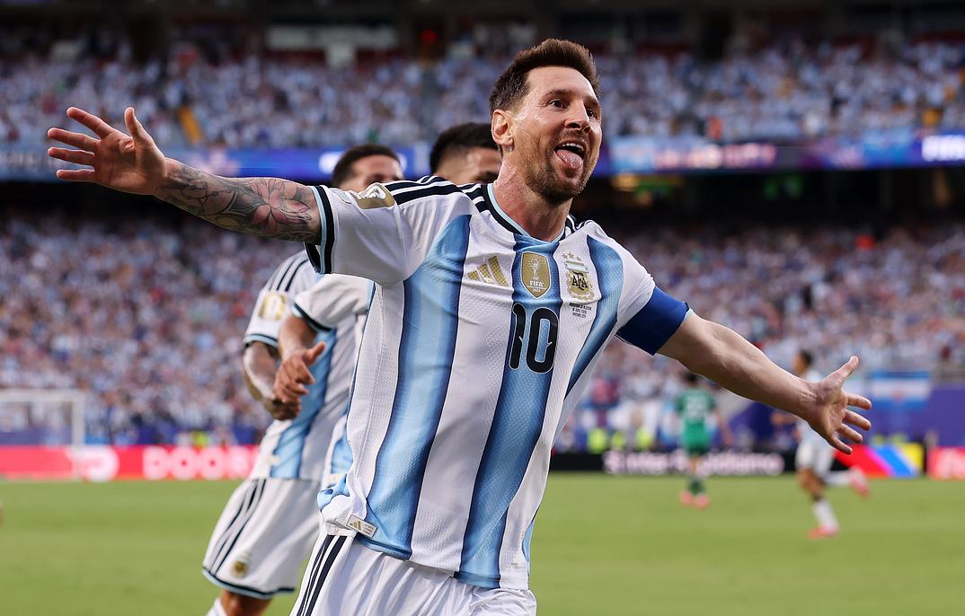 Imagen de la nota: Messi, Artaud y un clip